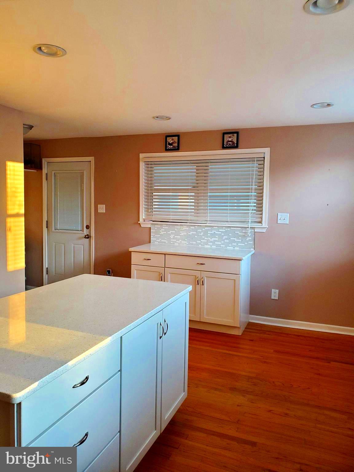 LAFAYETTE HILL - Residential