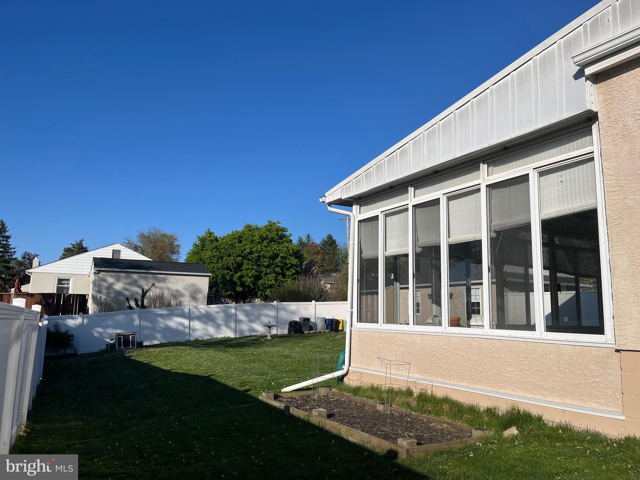 LAFAYETTE HILL - Residential