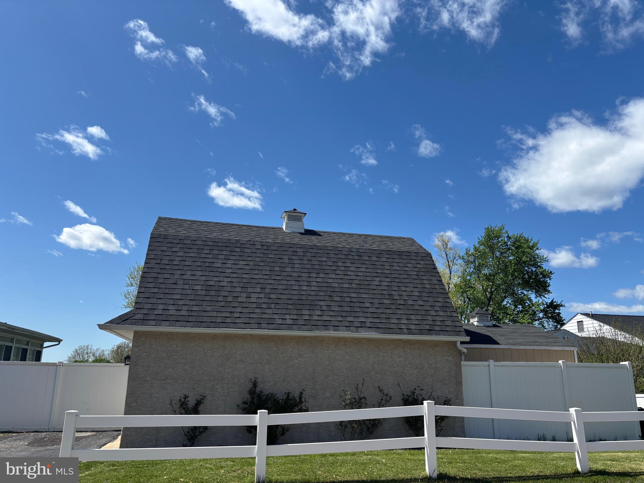 LAFAYETTE HILL - Residential