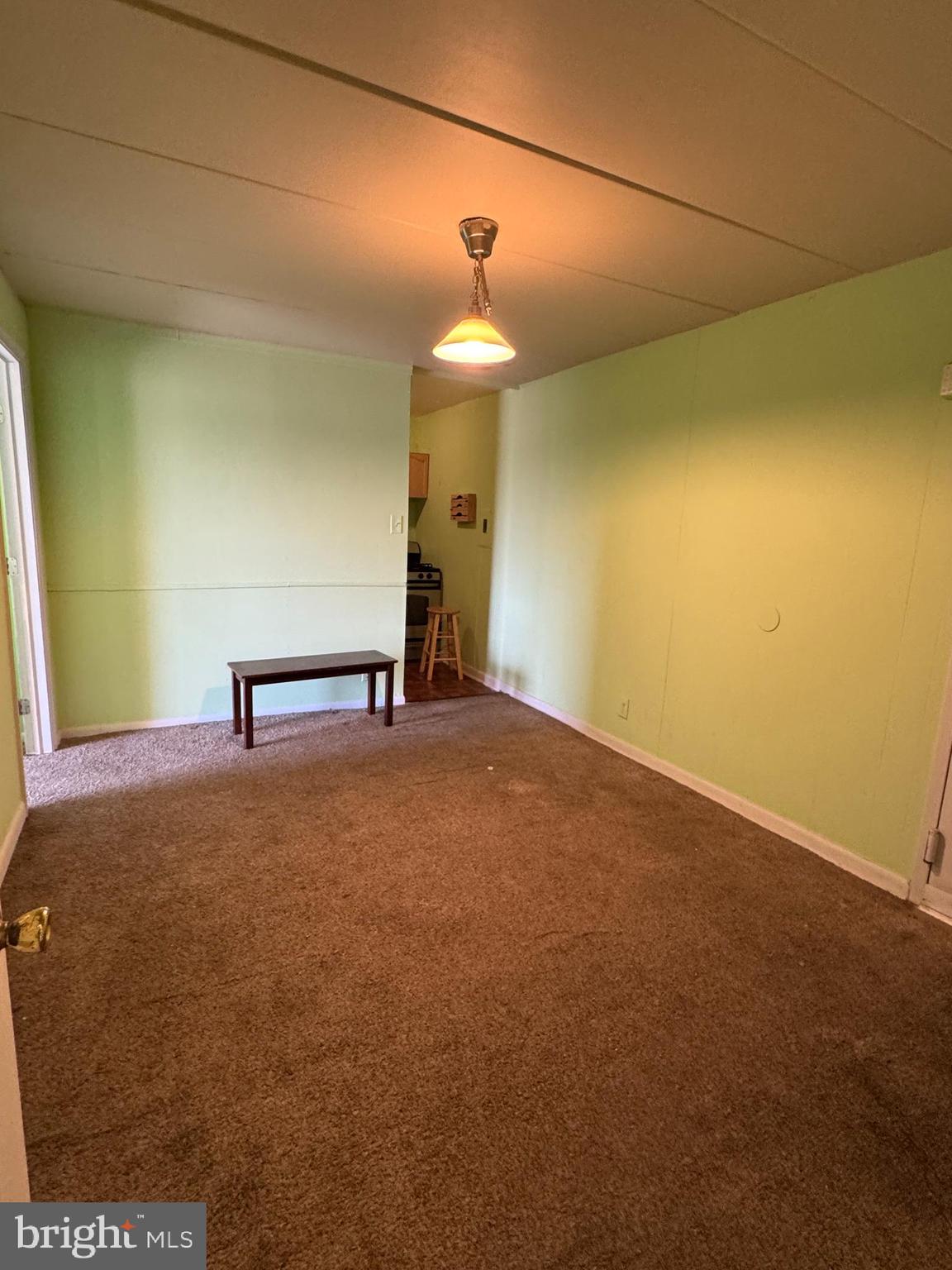 COUNTRY CLUB TOWERS COND - Residential Lease