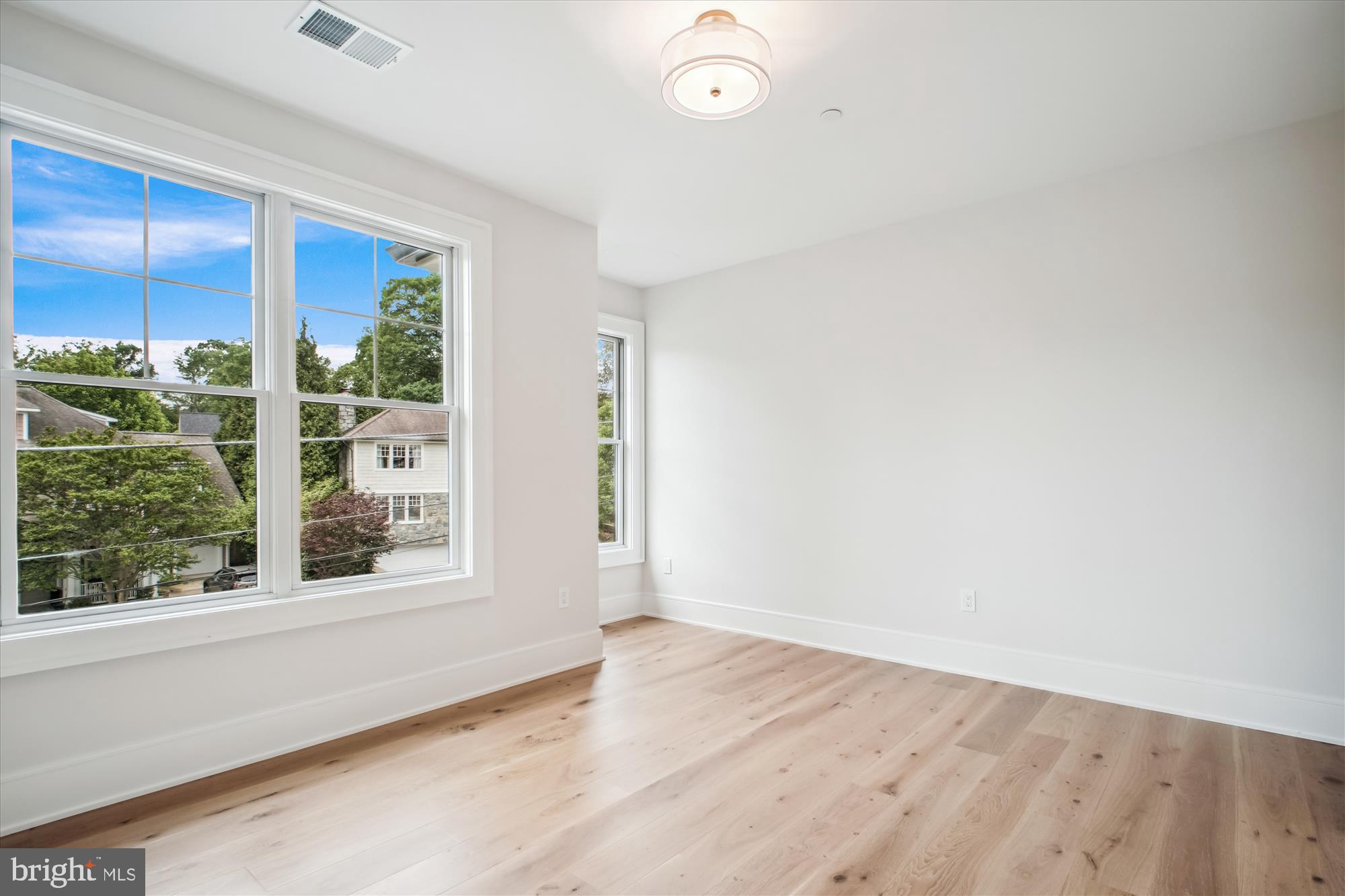 GLEN MAR PARK - Residential