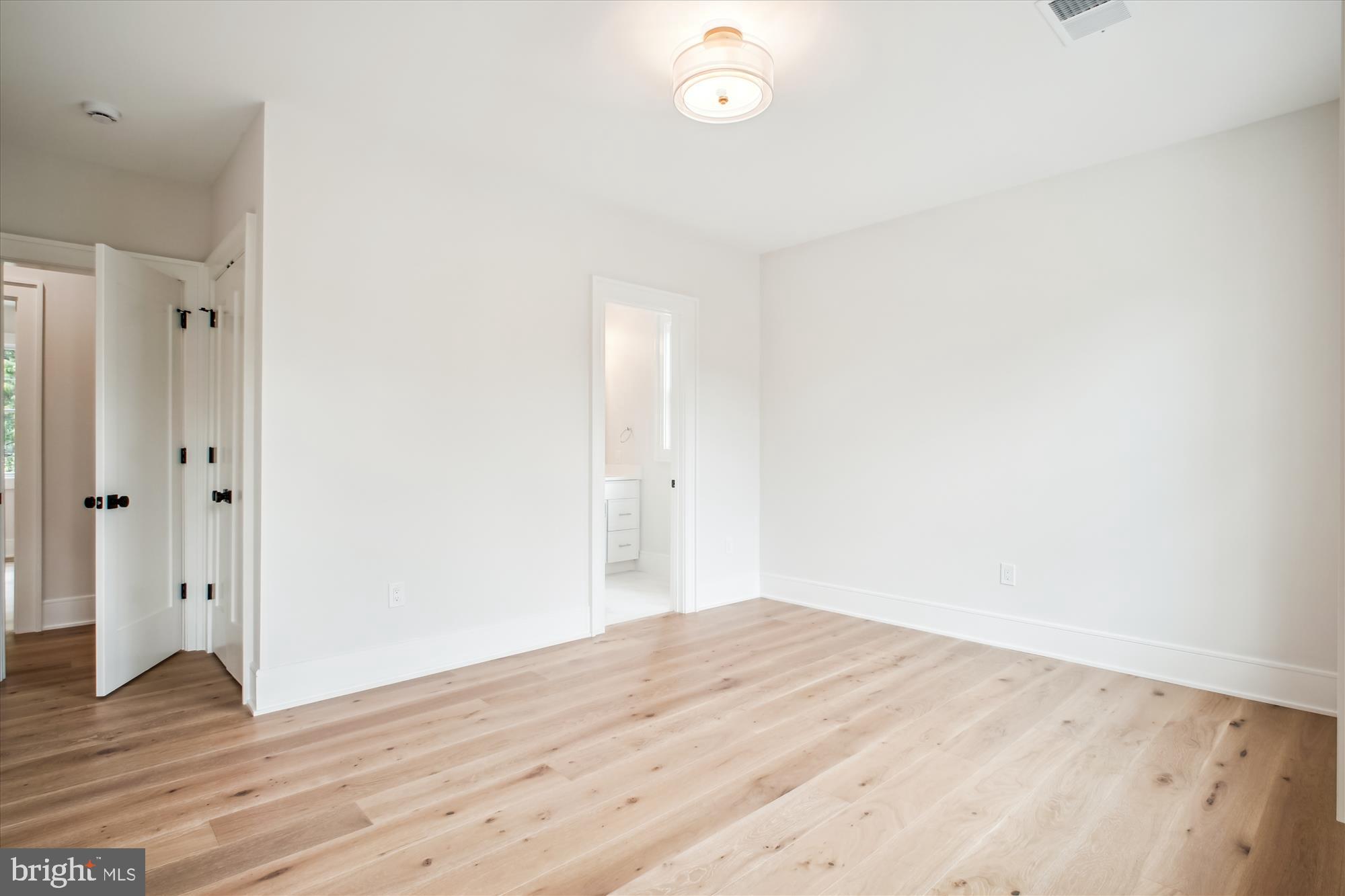 GLEN MAR PARK - Residential