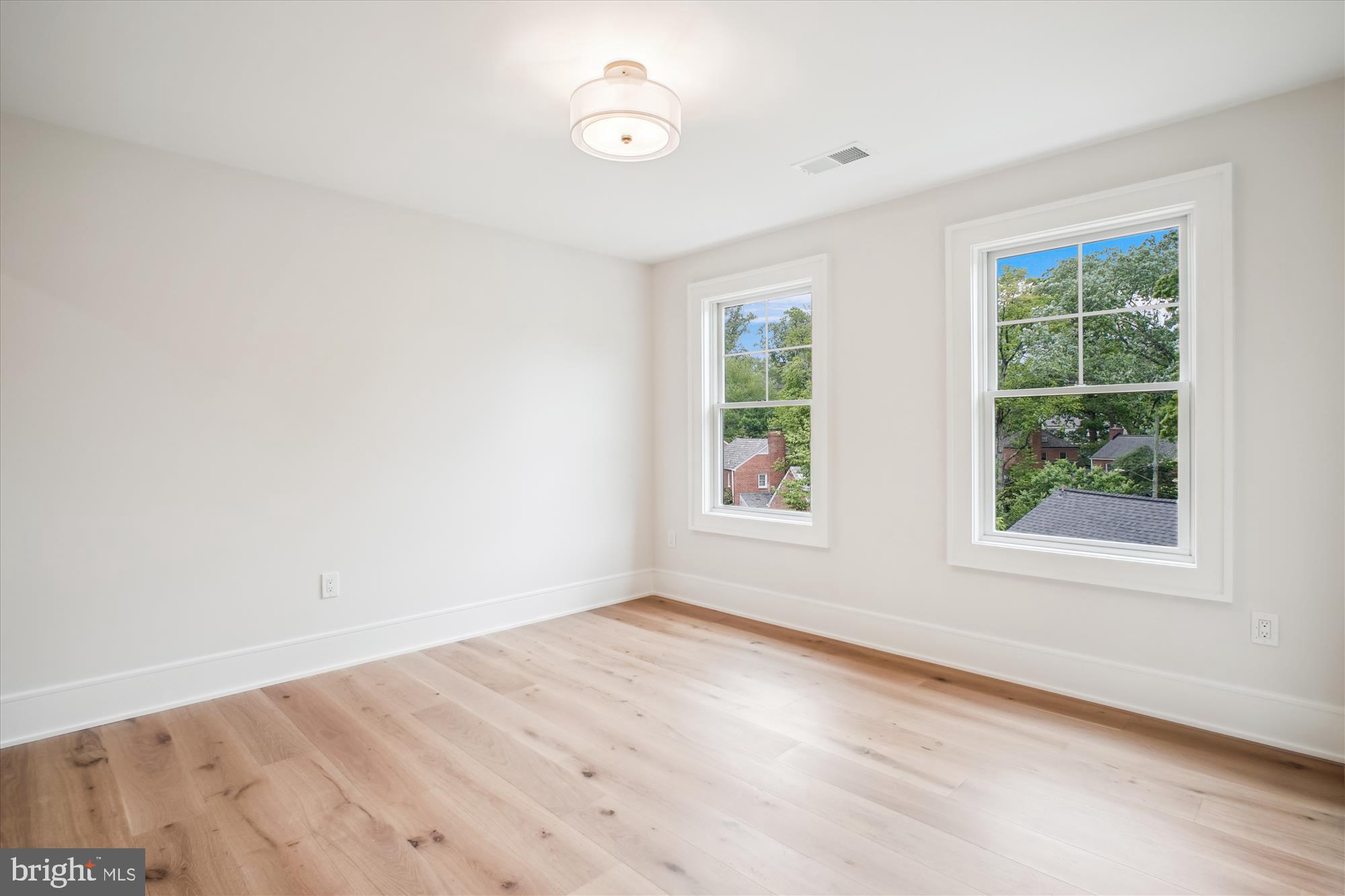 GLEN MAR PARK - Residential