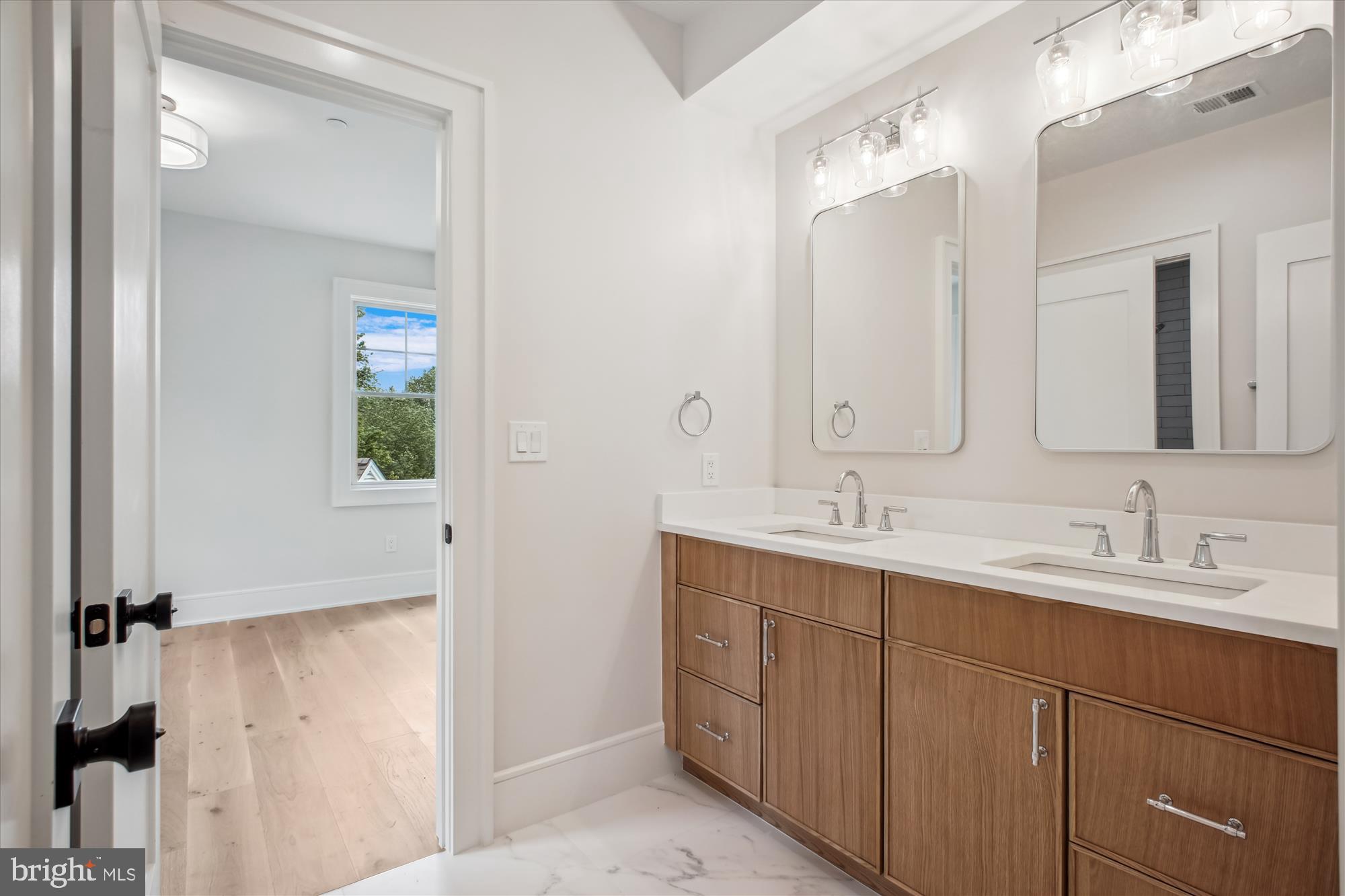 GLEN MAR PARK - Residential