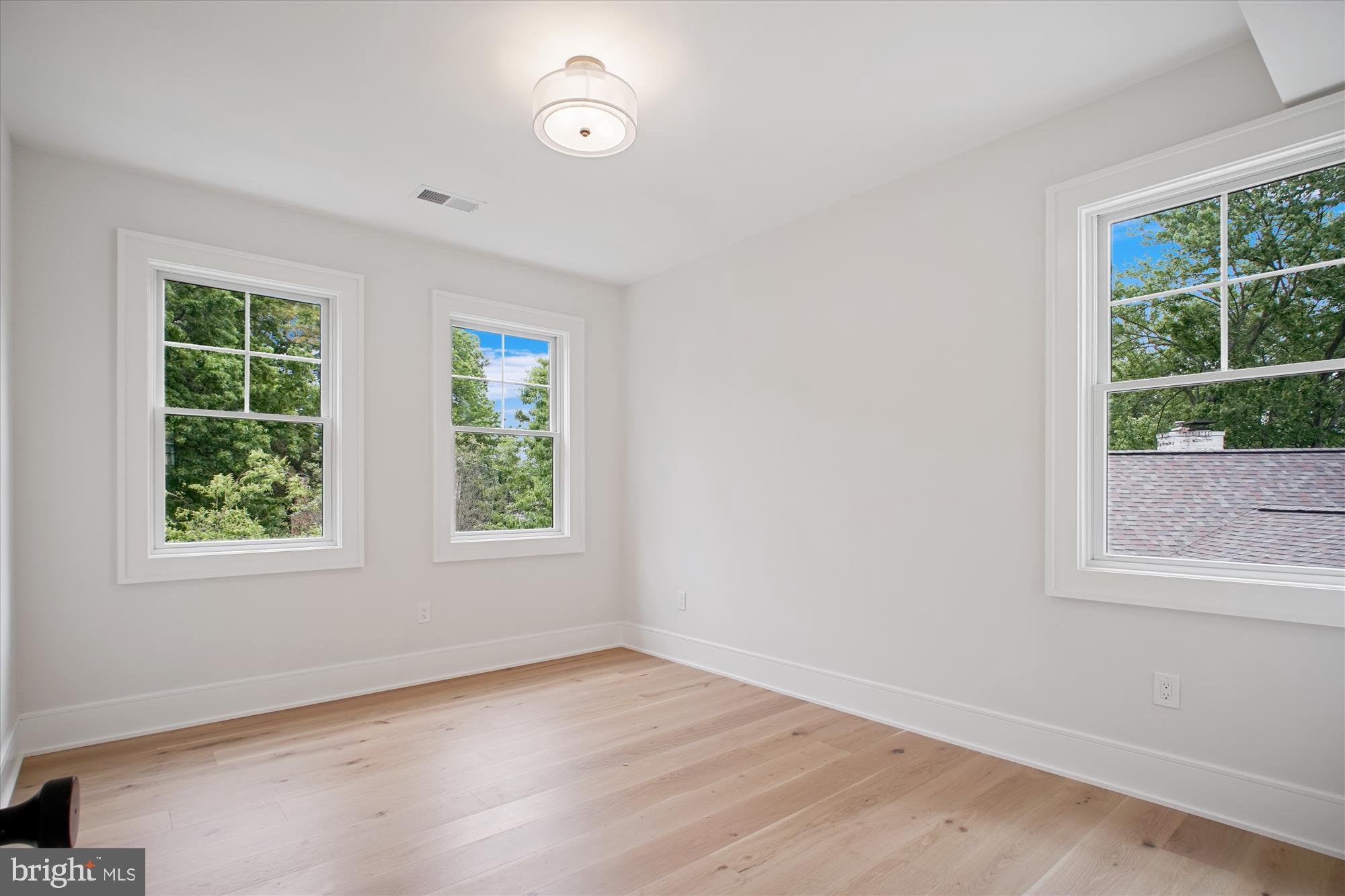 GLEN MAR PARK - Residential