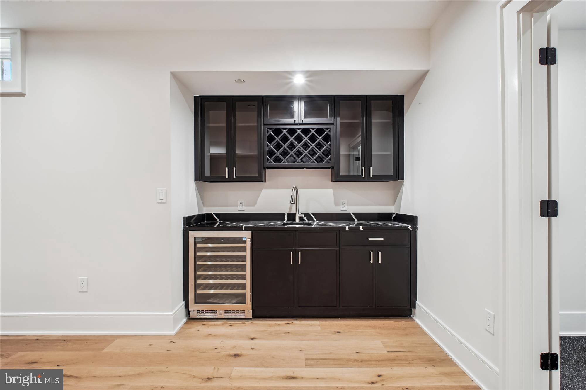 GLEN MAR PARK - Residential