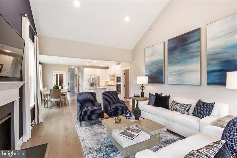 WAYNE GLEN - Residential