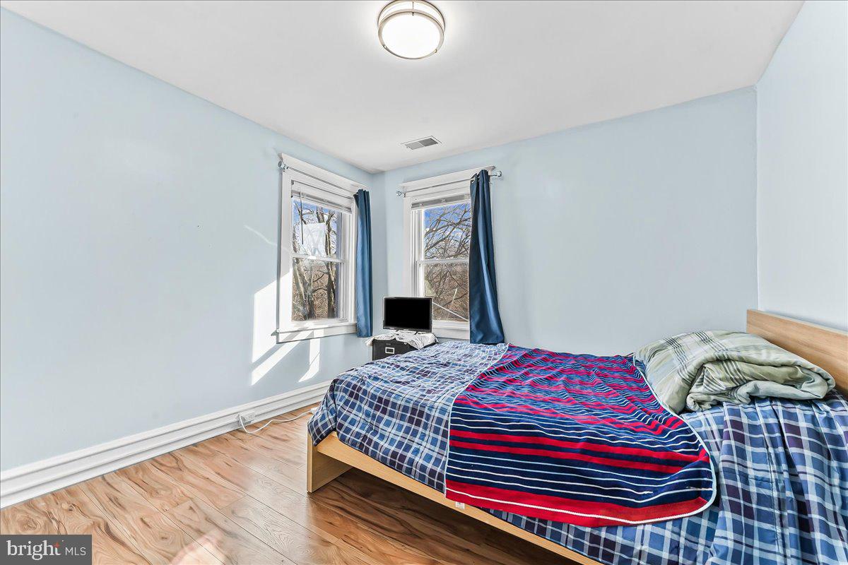 LANSDOWNE - Residential