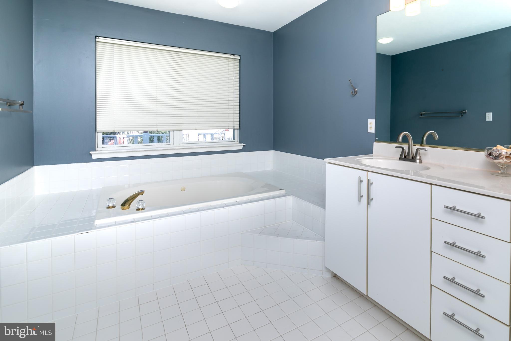 OCEAN PINES - MARINA VILLAGE - Residential