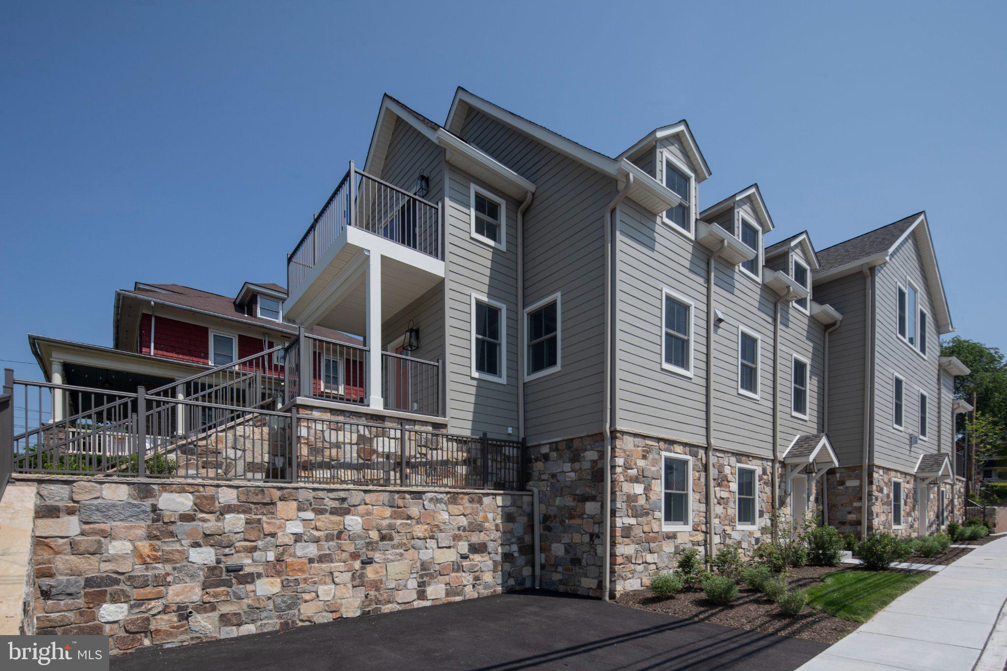 25 RIDGE AVENUE N A