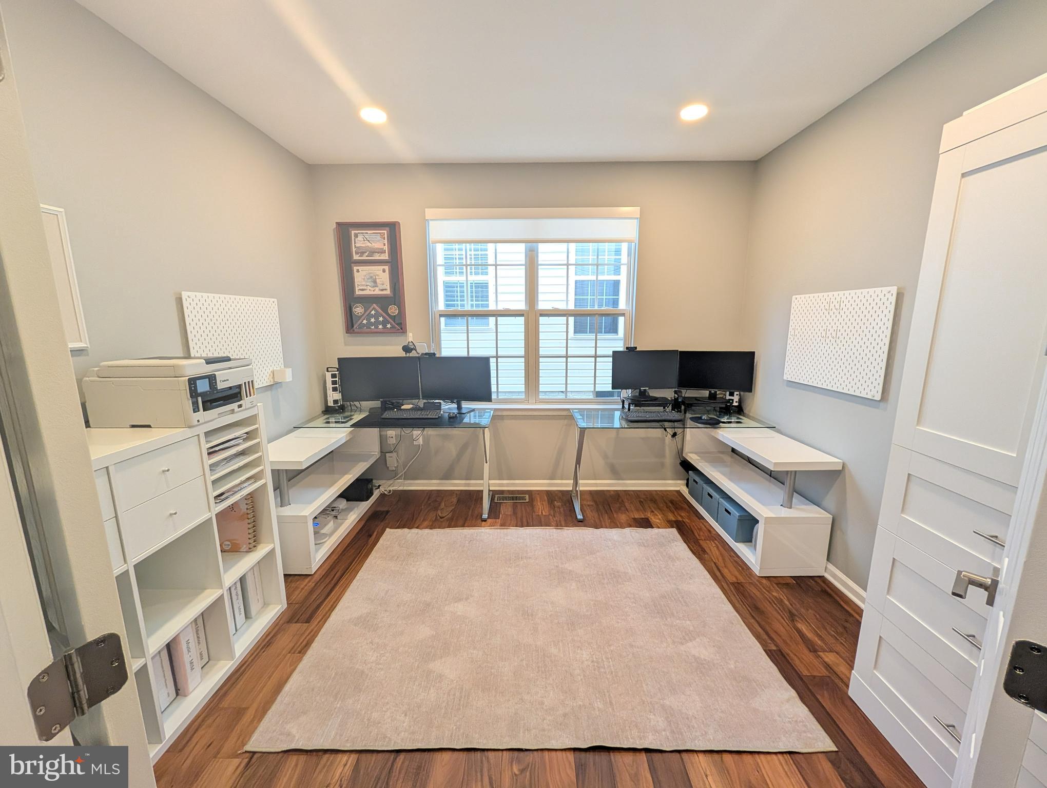 STRATFORD - Residential