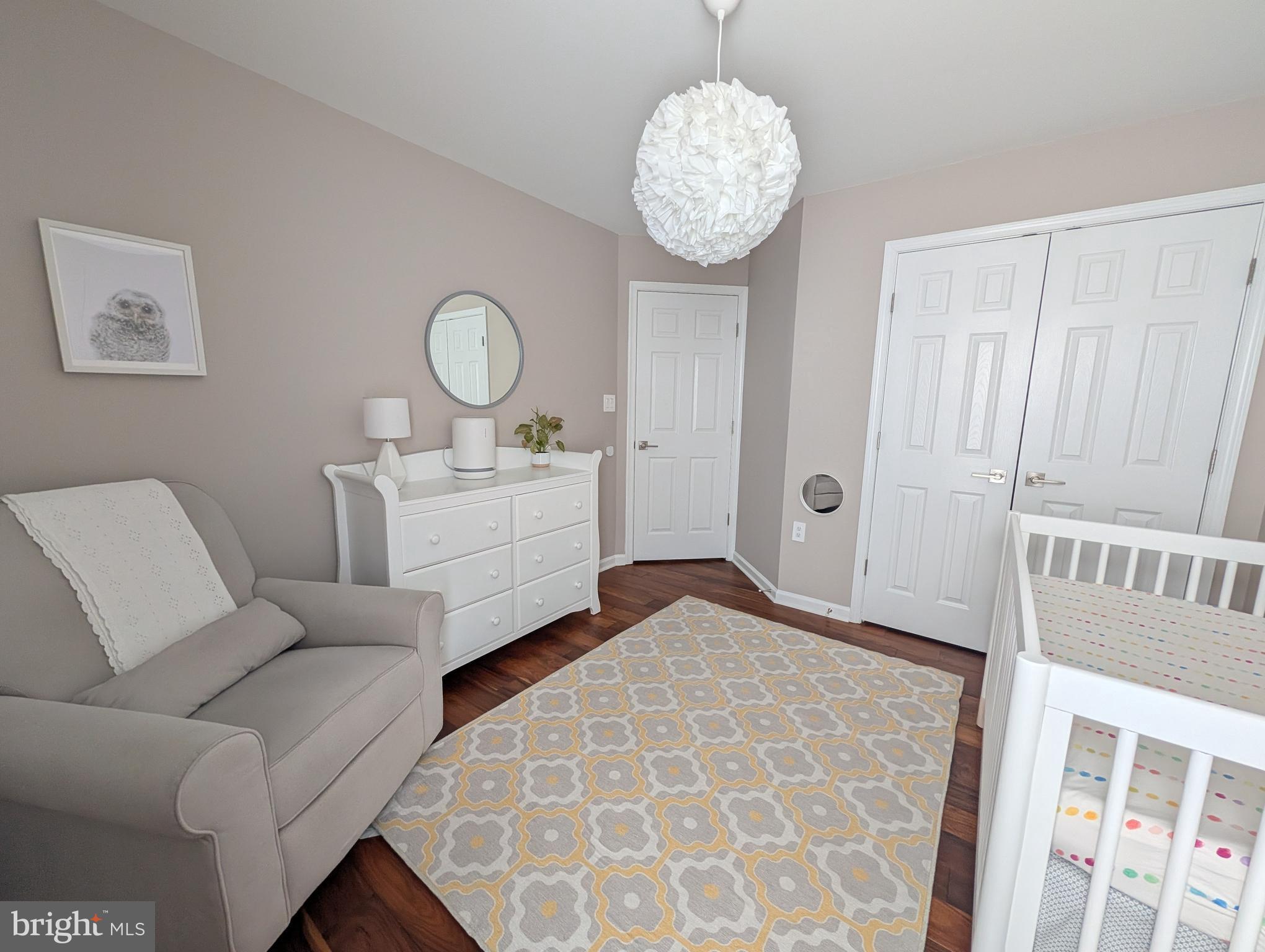 STRATFORD - Residential