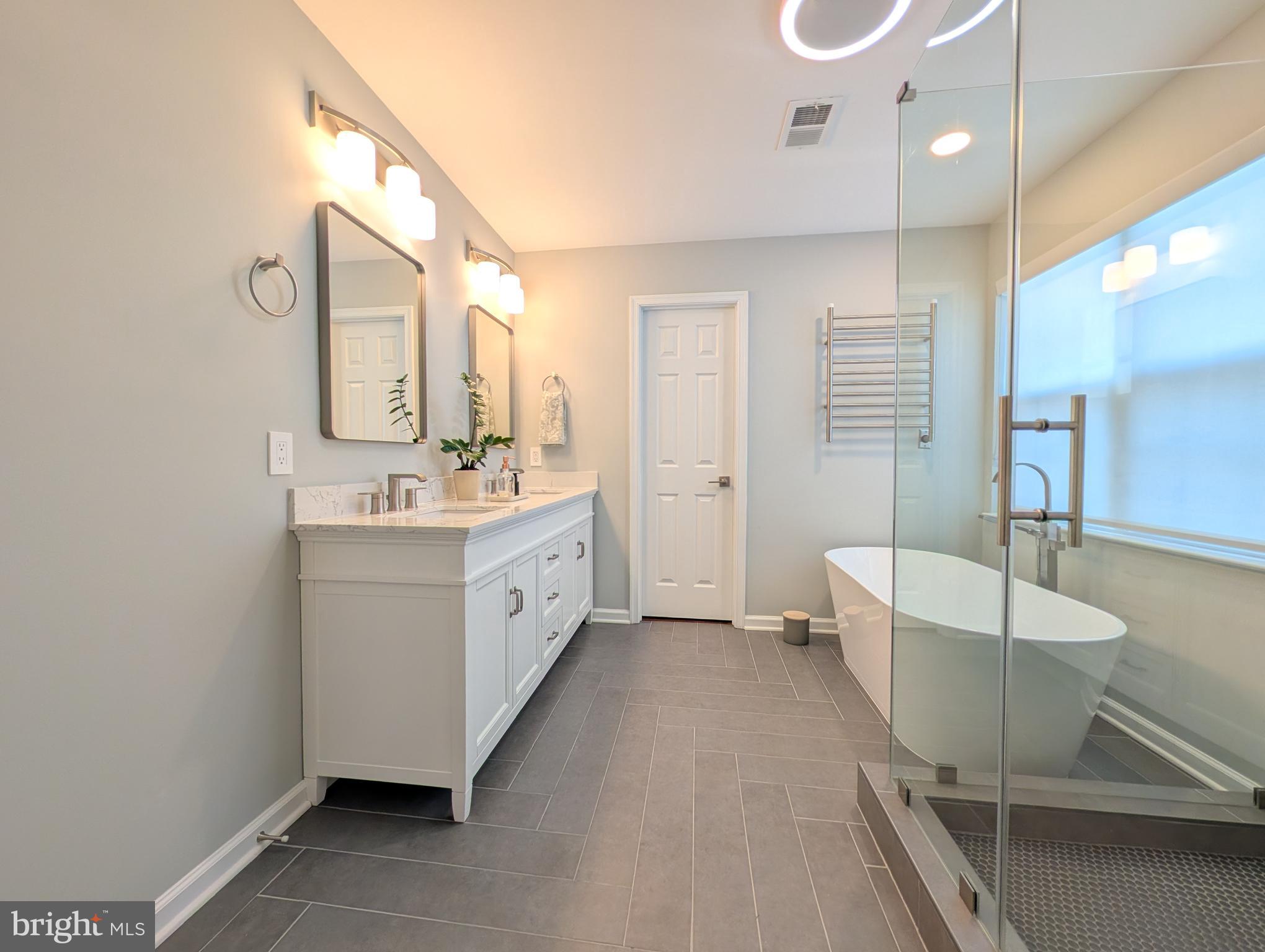 STRATFORD - Residential