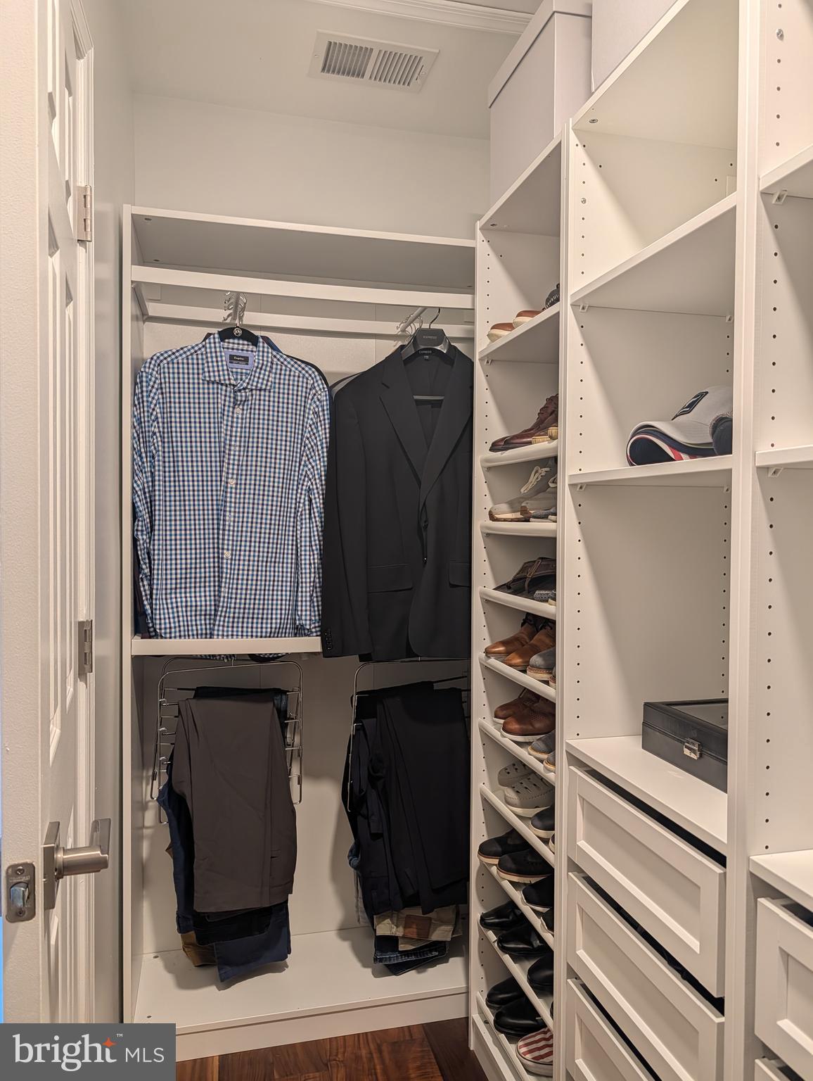 STRATFORD - Residential