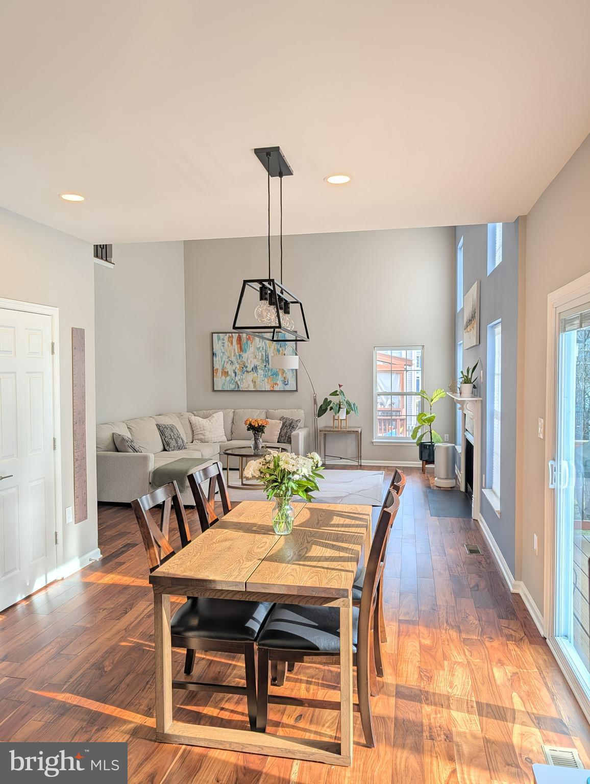 STRATFORD - Residential