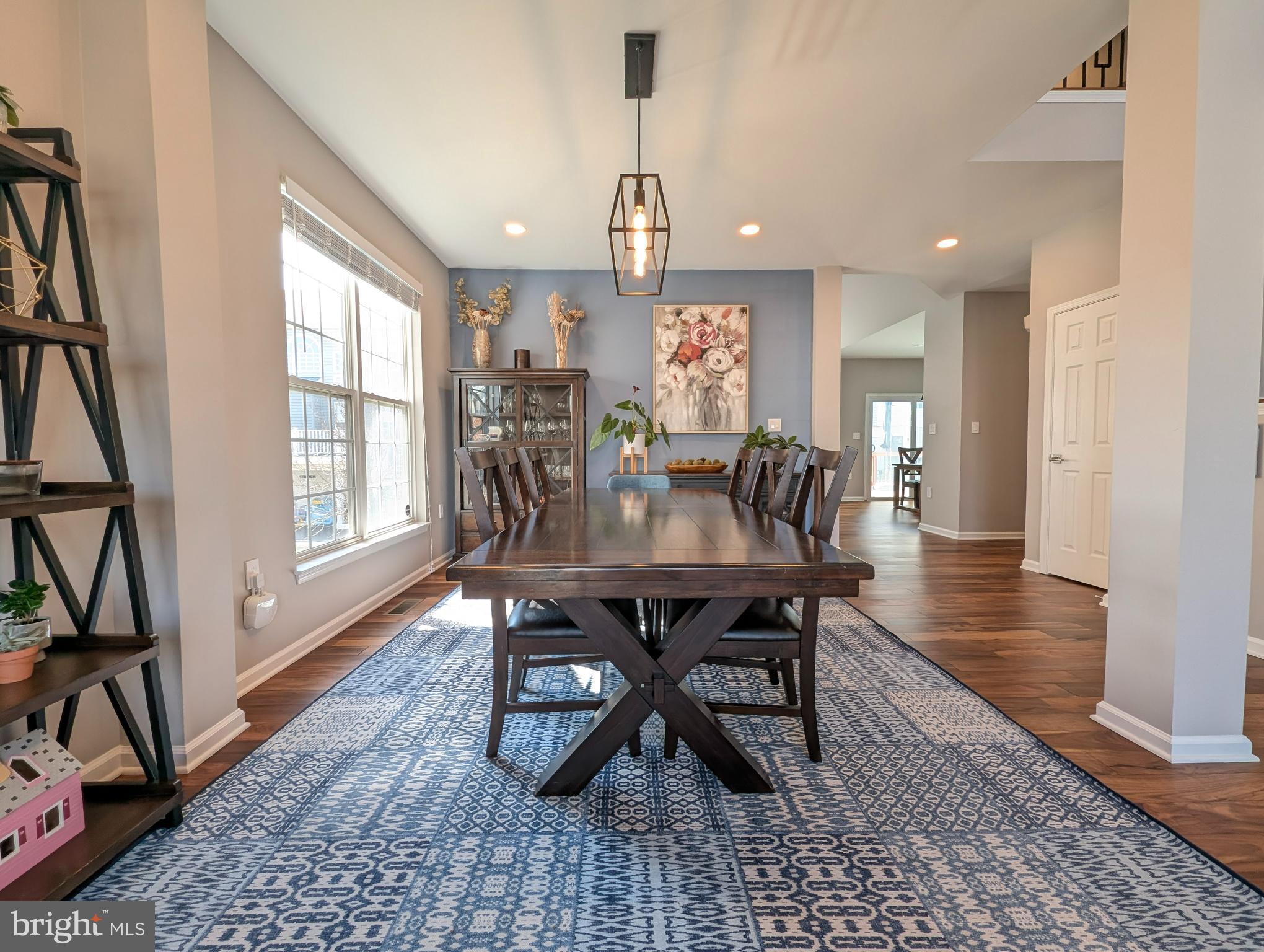 STRATFORD - Residential