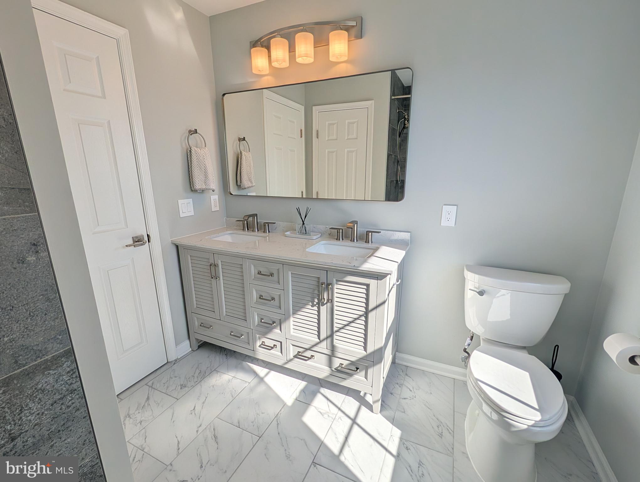 STRATFORD - Residential