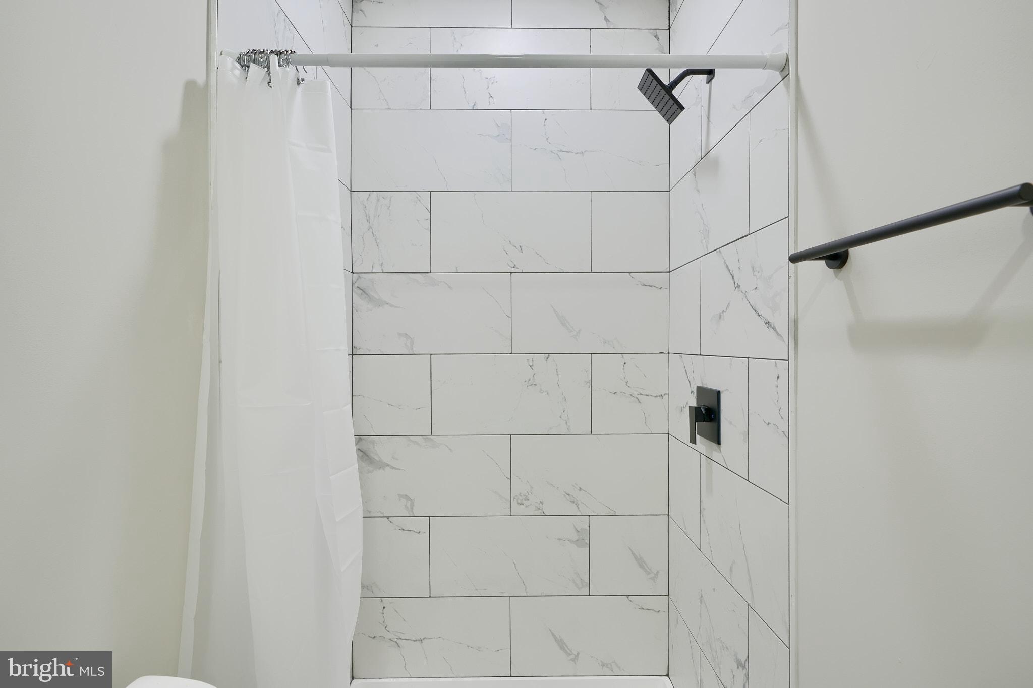 OAKCREST - Residential