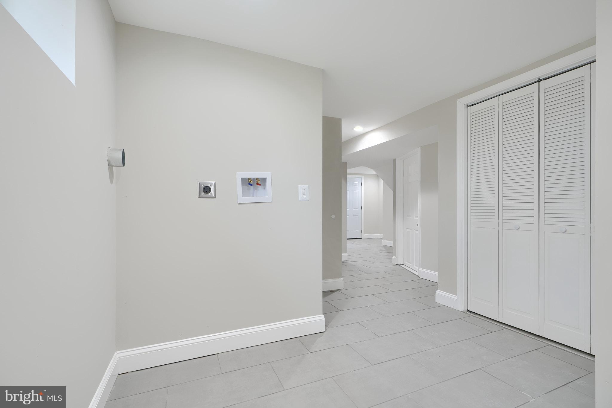 OAKCREST - Residential