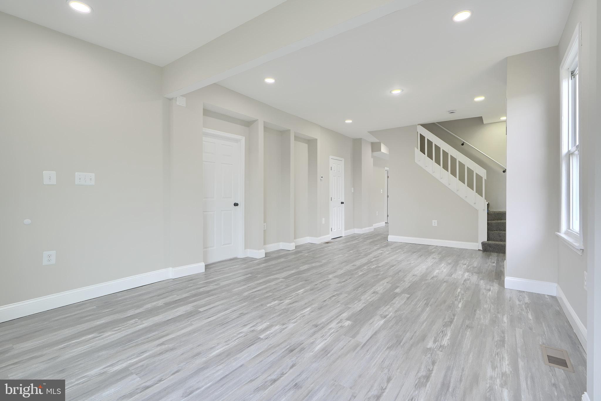 OAKCREST - Residential