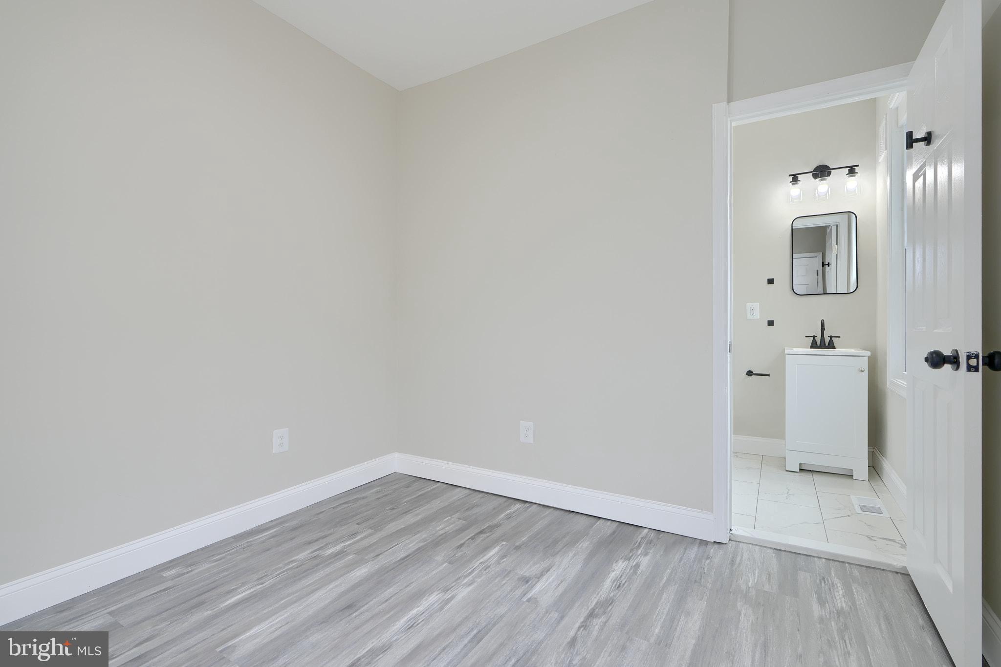 OAKCREST - Residential