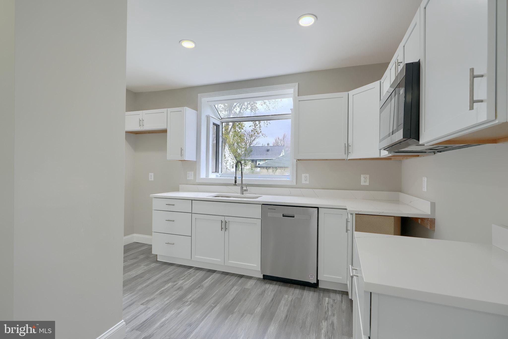 OAKCREST - Residential