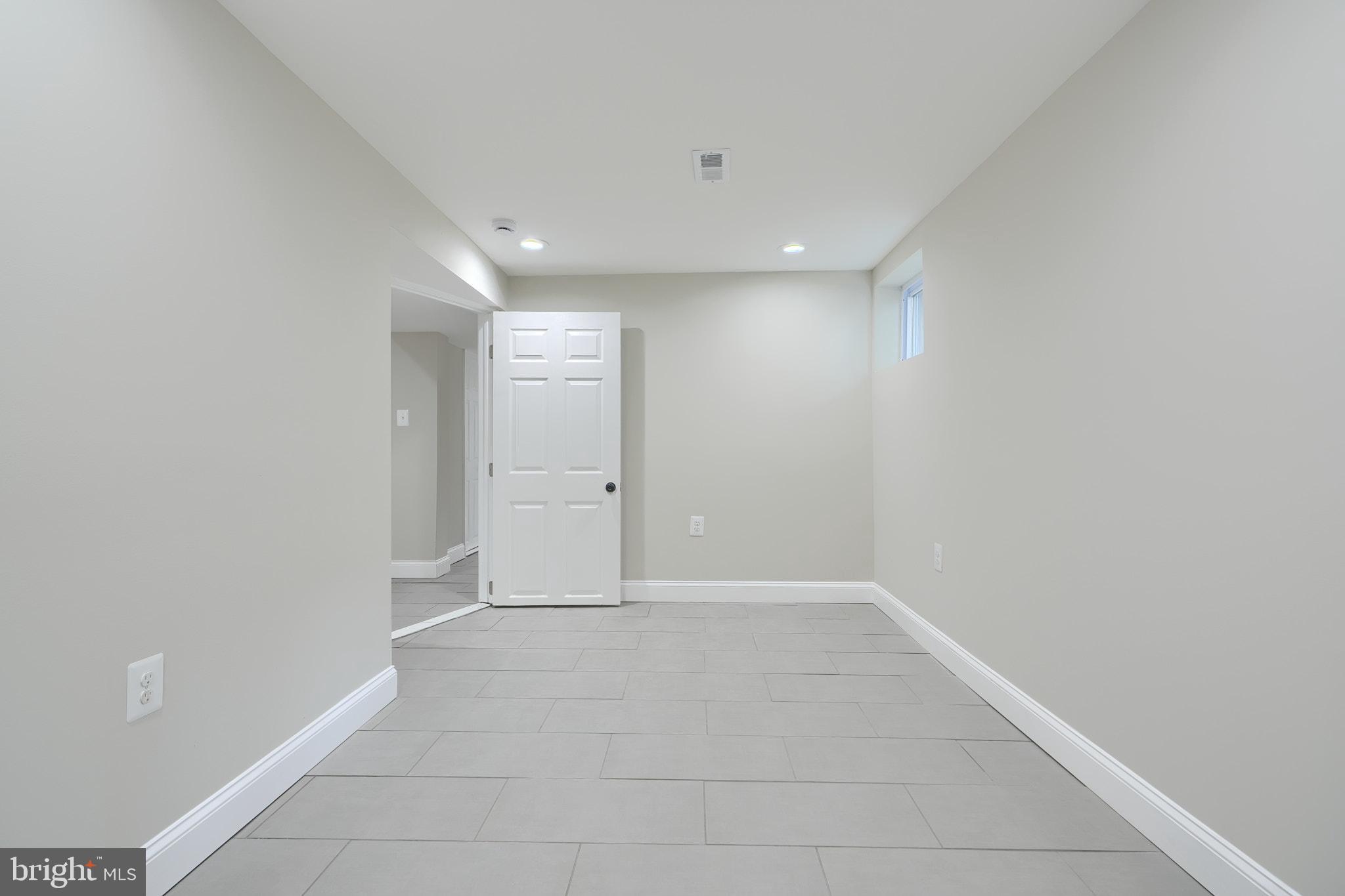 OAKCREST - Residential