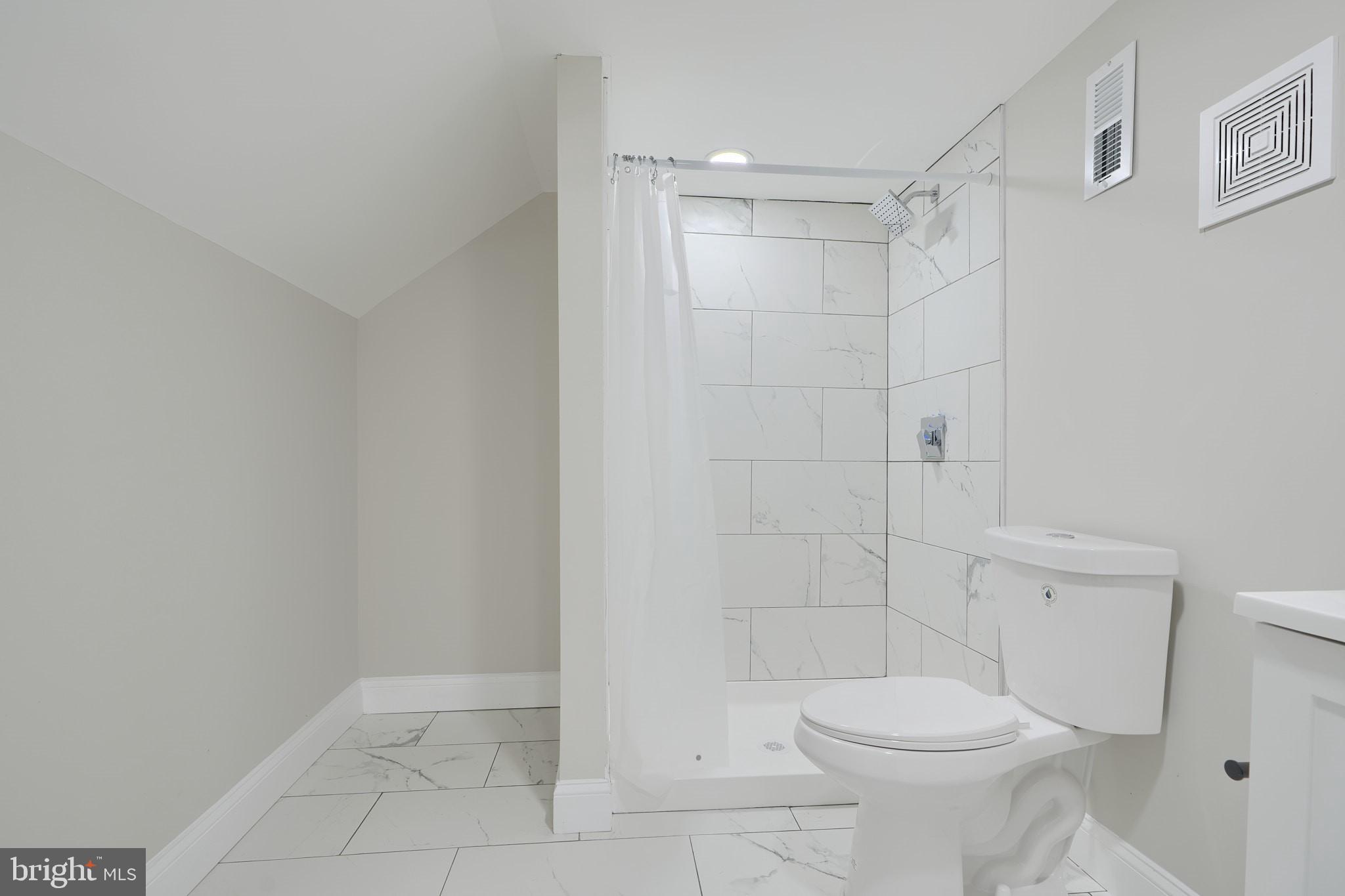 OAKCREST - Residential