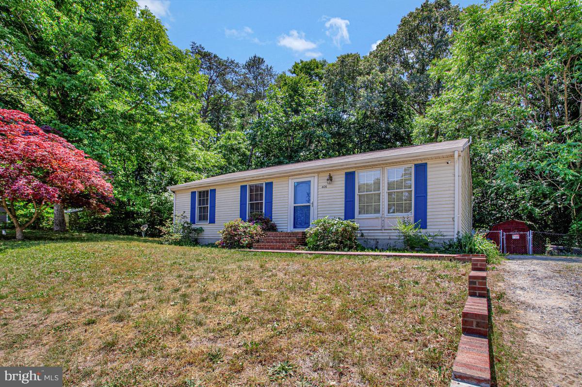406 LAUREL DRIVE
