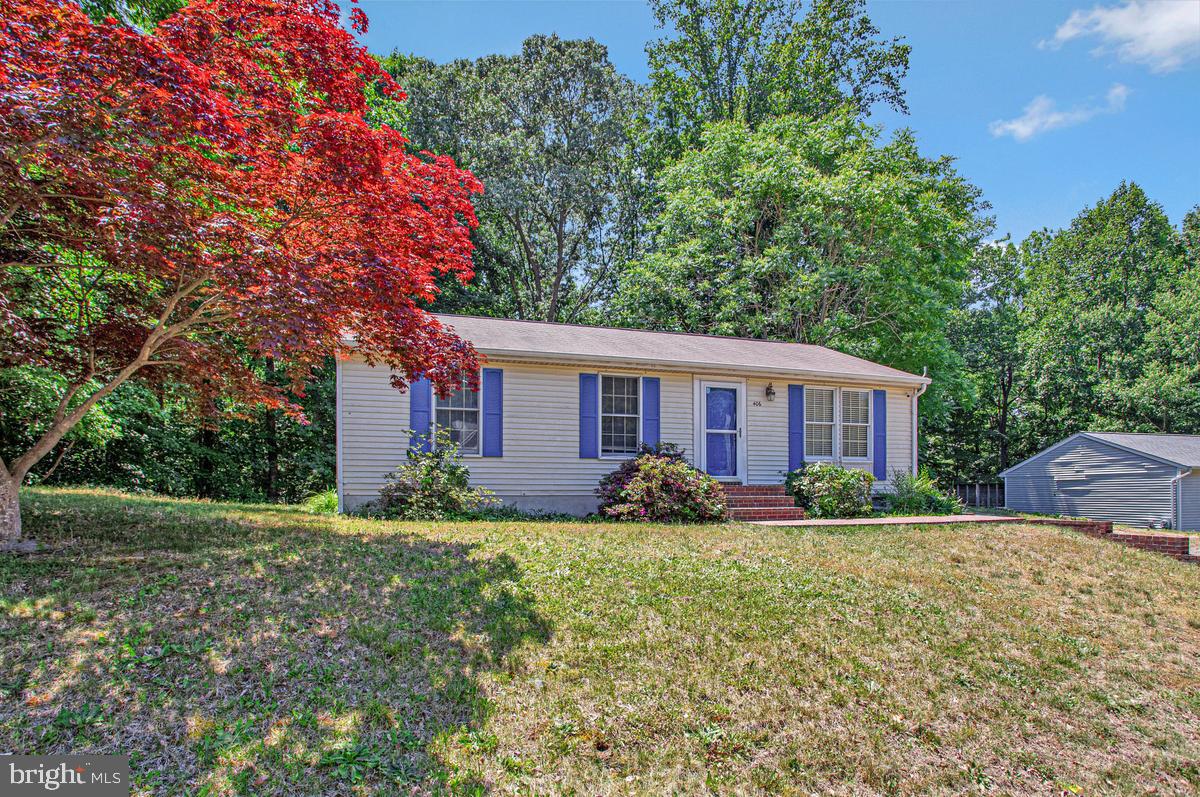 406 LAUREL DRIVE