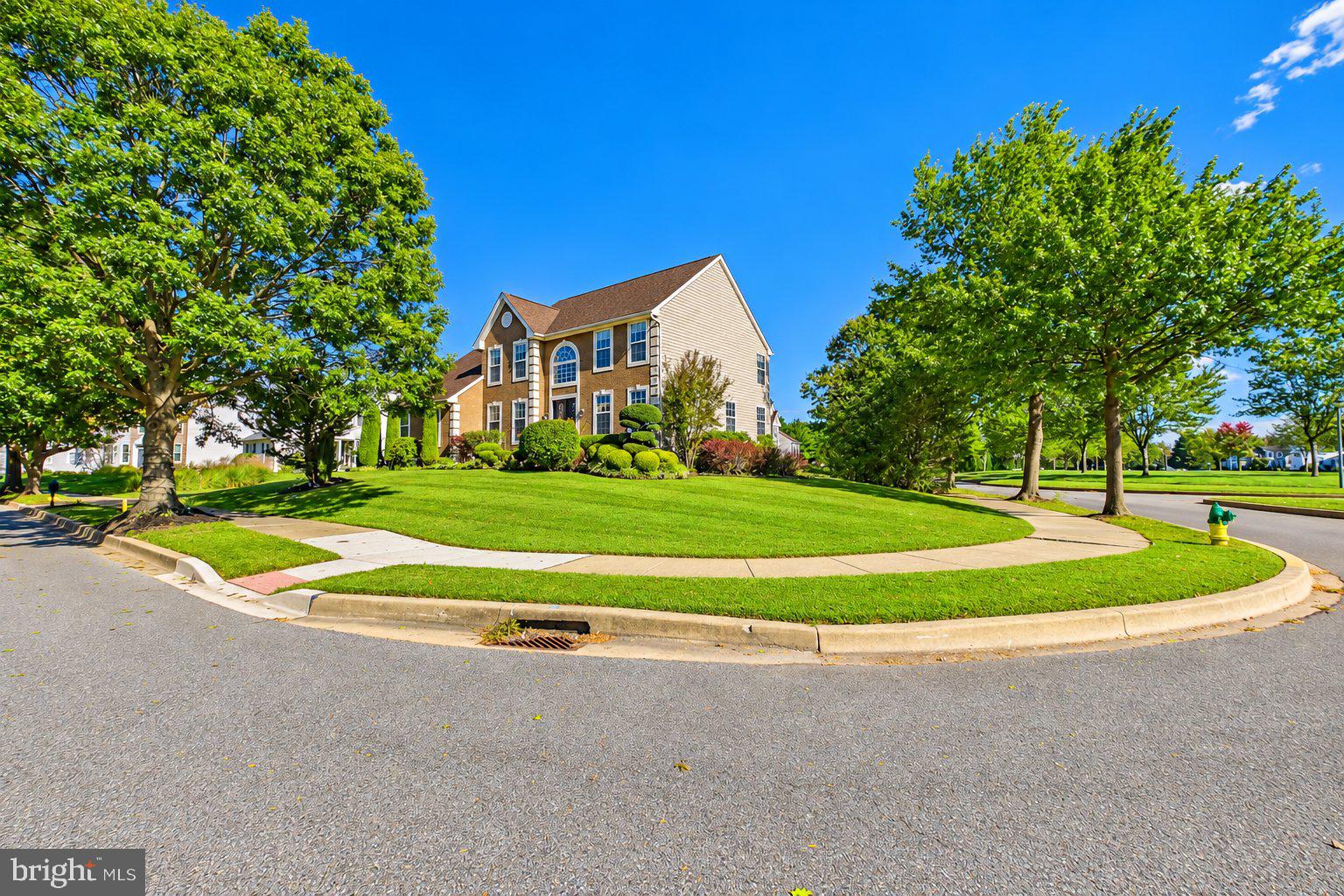 219 OAKWOOD PLACE