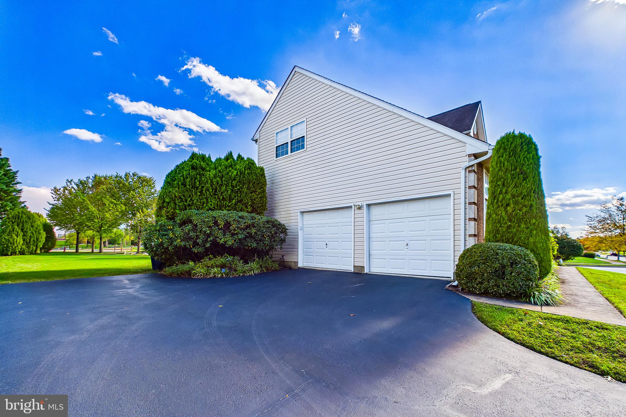 219 OAKWOOD PLACE