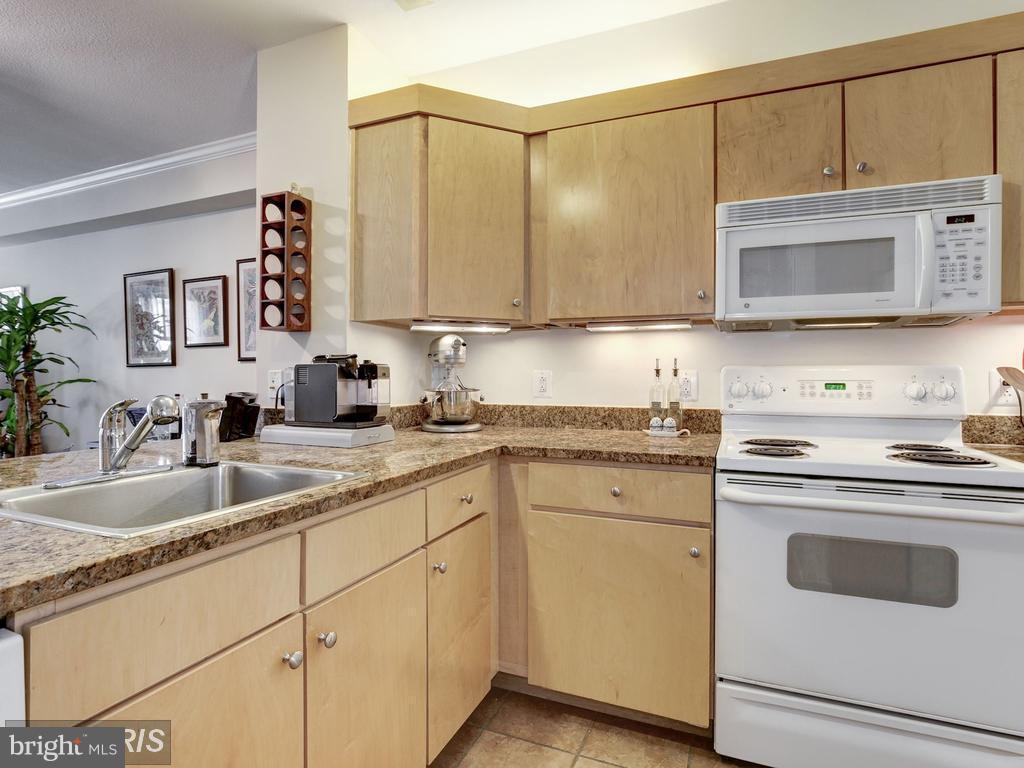 CENTRAL - Residential Lease