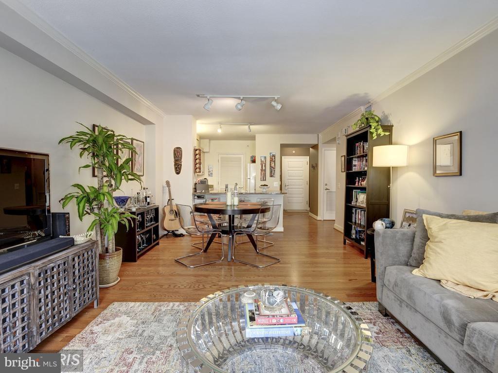 CENTRAL - Residential Lease