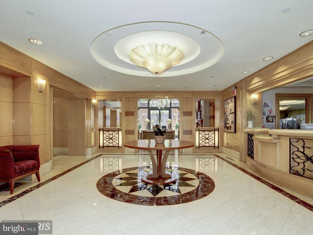 CENTRAL - Residential Lease