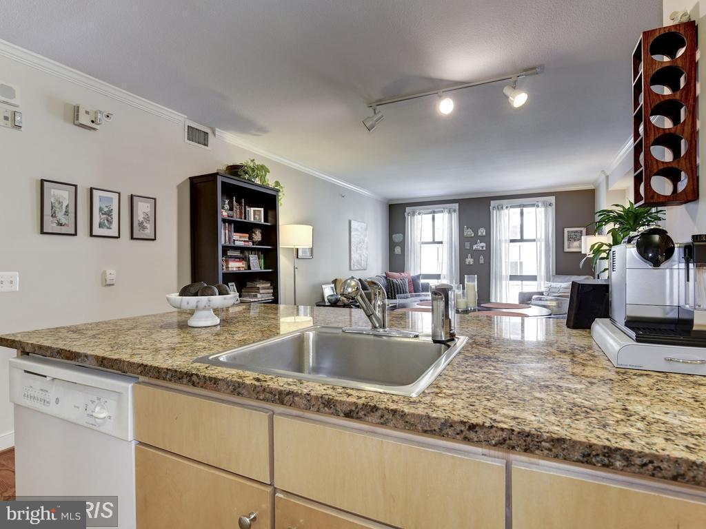 CENTRAL - Residential Lease