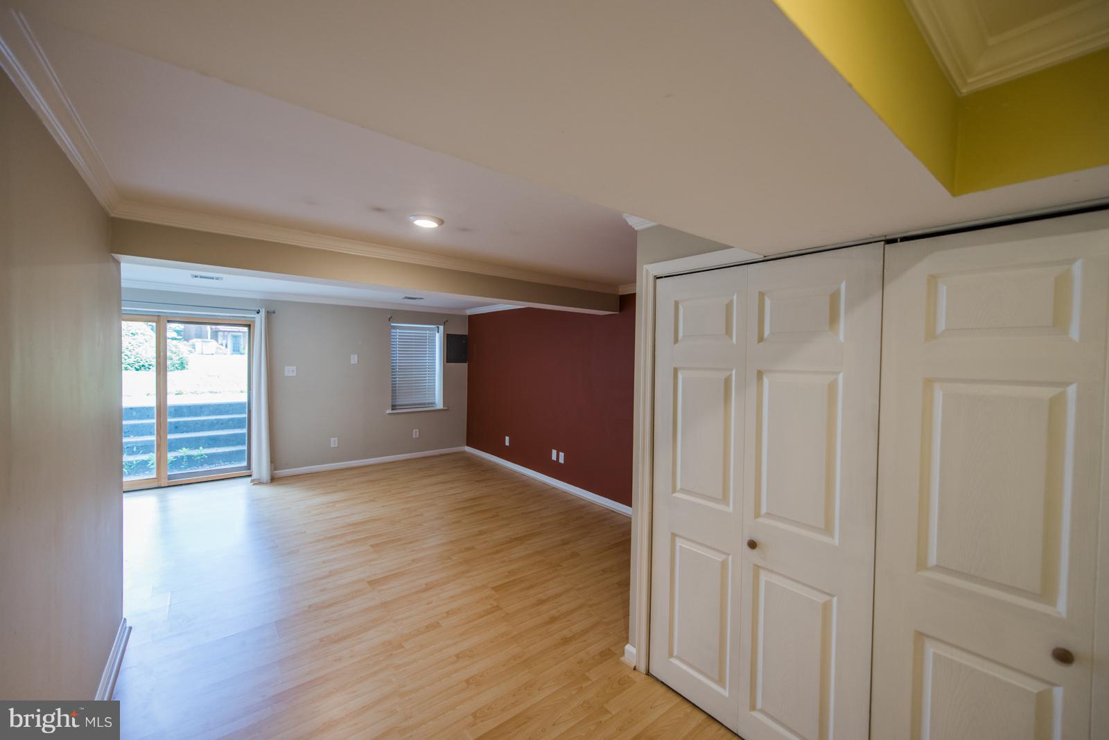 LEEDS SQUARE - Residential