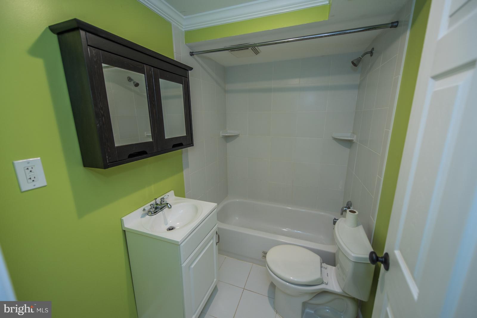 LEEDS SQUARE - Residential