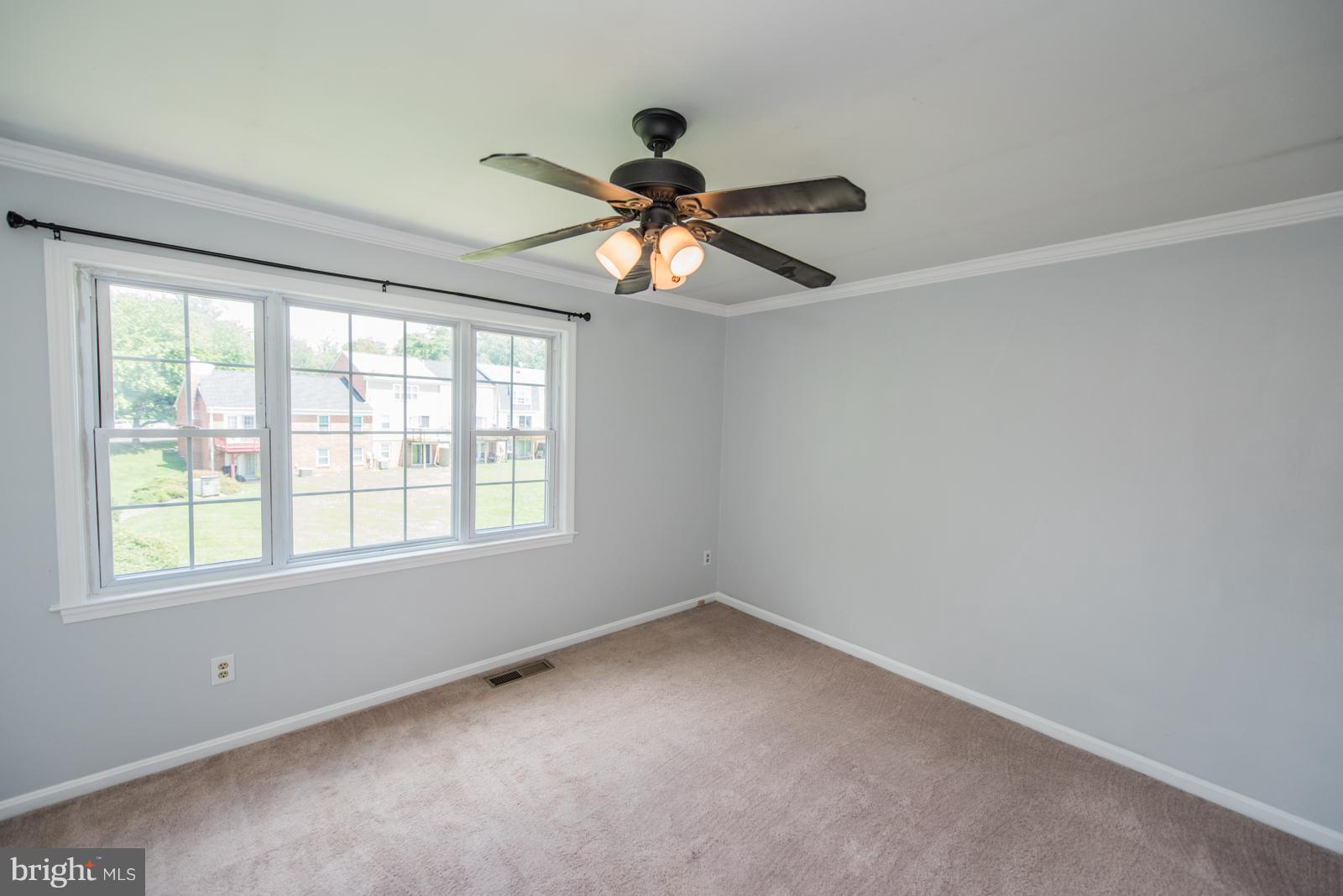 LEEDS SQUARE - Residential