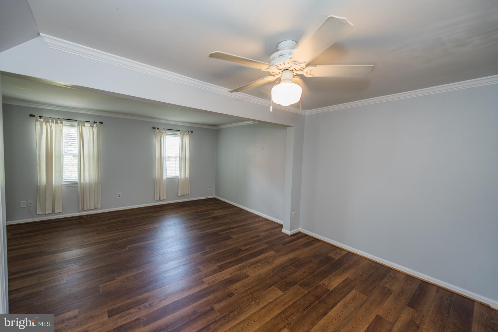 LEEDS SQUARE - Residential