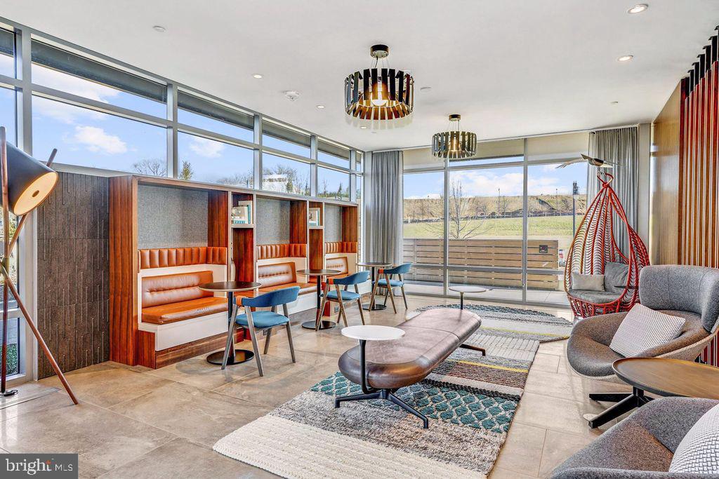 NATIONAL HARBOR - Residential Lease