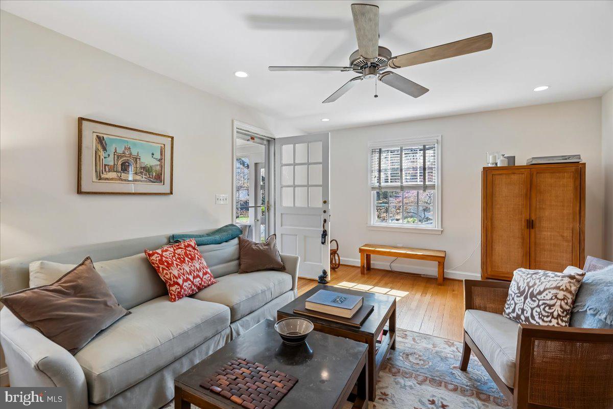 COLUMBIA FOREST - Residential