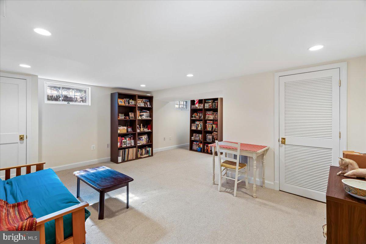 COLUMBIA FOREST - Residential