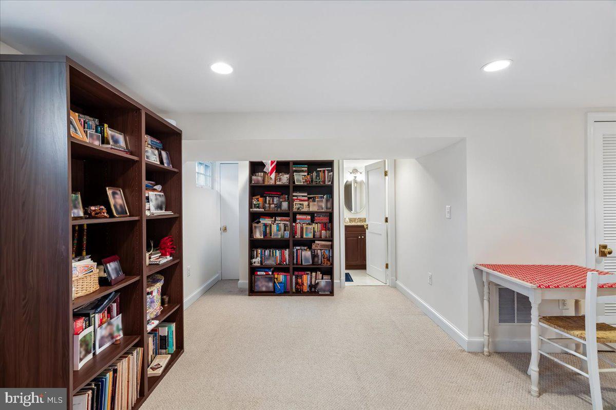 COLUMBIA FOREST - Residential