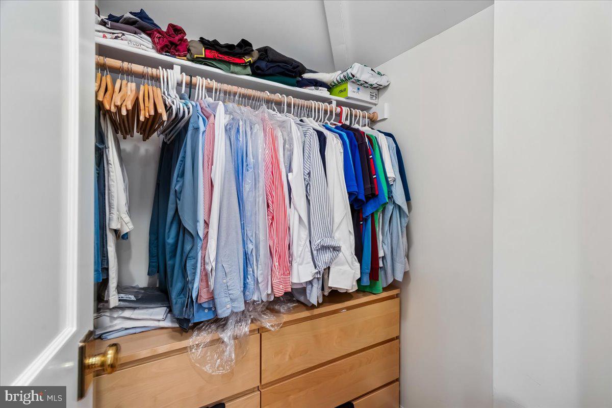 COLUMBIA FOREST - Residential