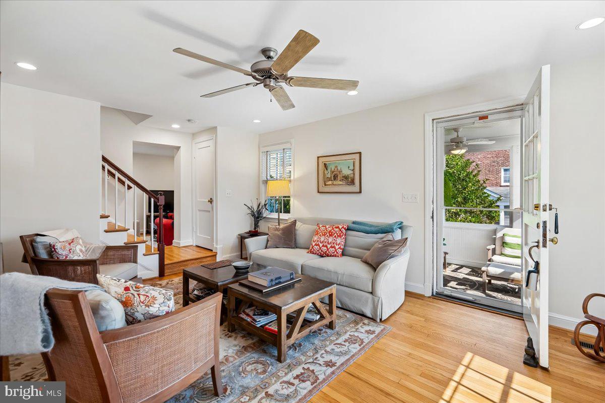 COLUMBIA FOREST - Residential