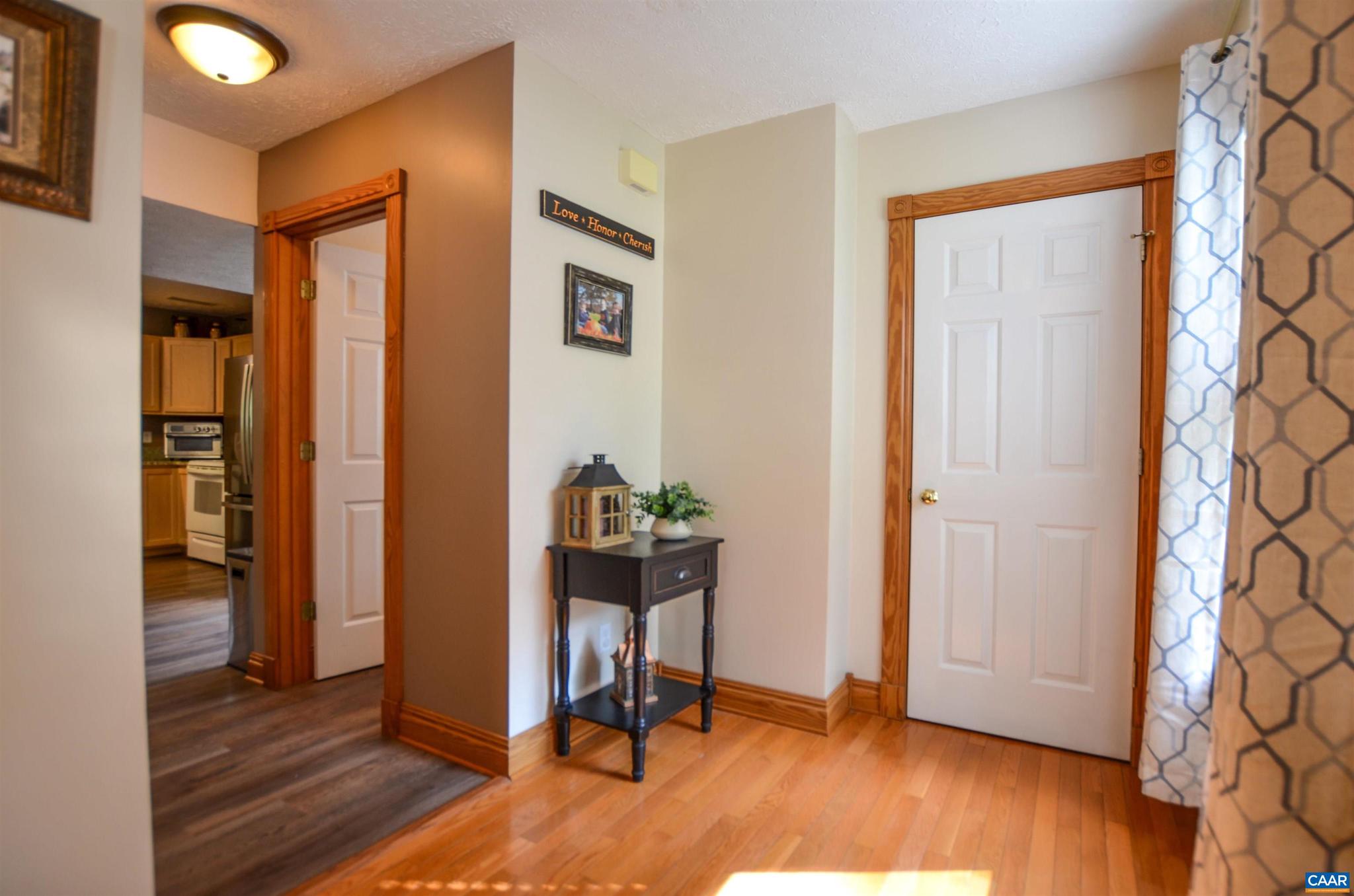 LAKE MONTICELLO - Residential