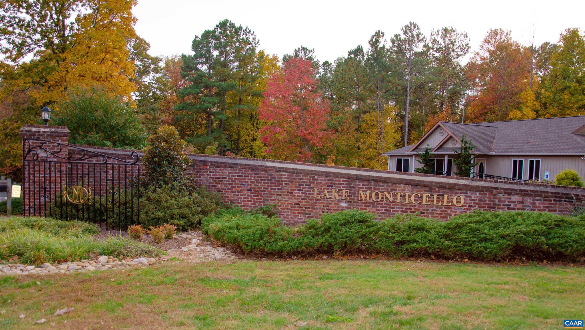 LAKE MONTICELLO - Residential