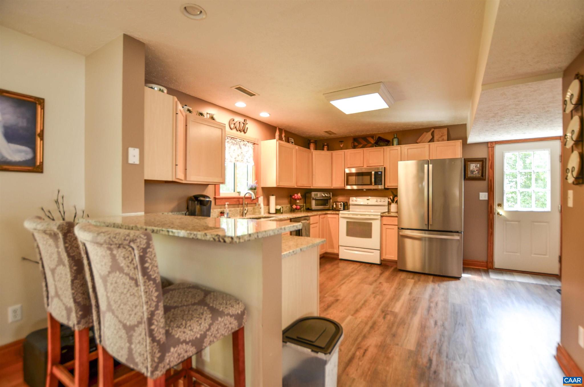 LAKE MONTICELLO - Residential