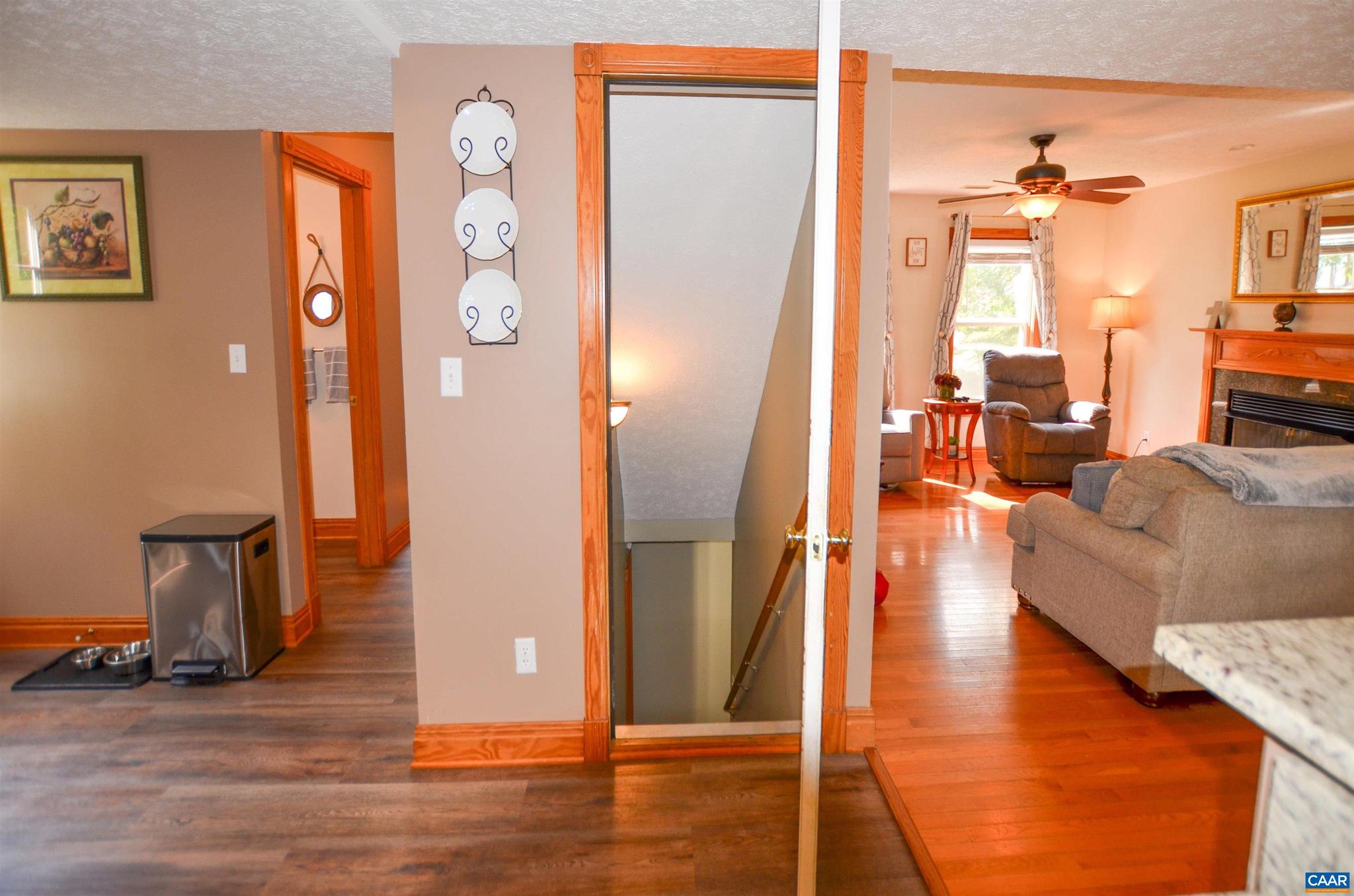 LAKE MONTICELLO - Residential